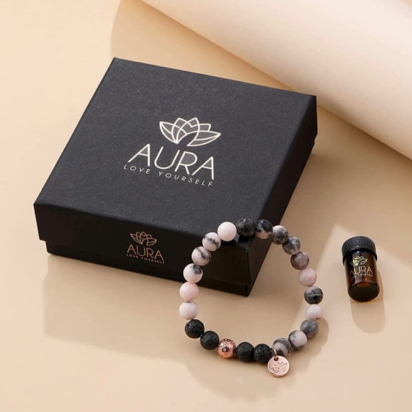 Lava rock bracelets, essential oil diffuser Authentic Lava Beads - Picture 1 of 2